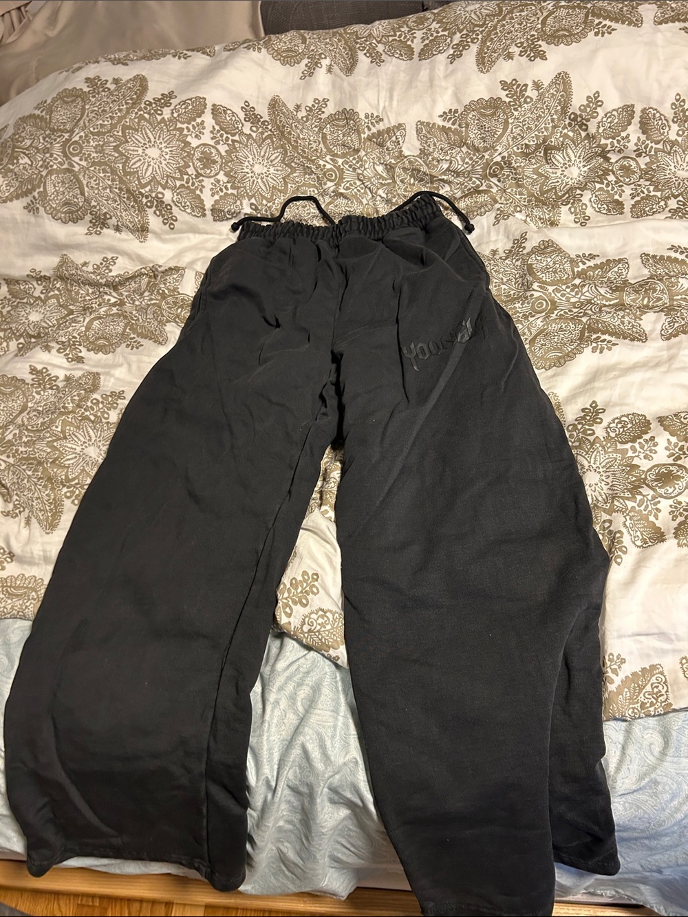 youngla sweats
